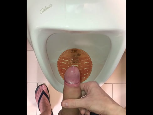 jerk-off in toilet big dick