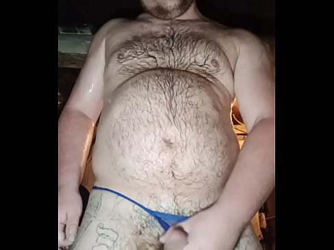 Посмотри на моё тело.Ты бы хотел заняться сексом со мной?