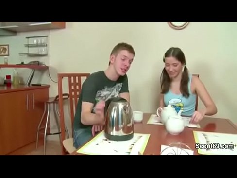 Bro Seduce Step-Sis to Fuck Anal When Parents away