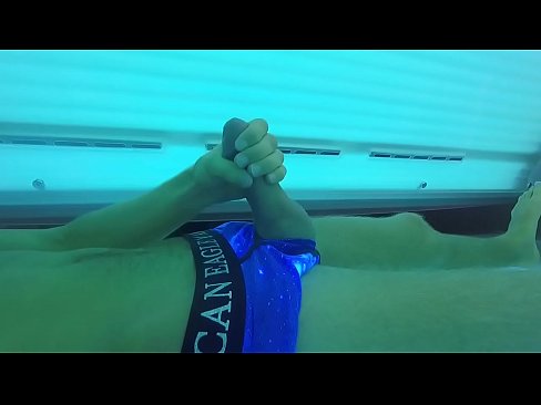 Cumming While Getting Tan in Public Solarium