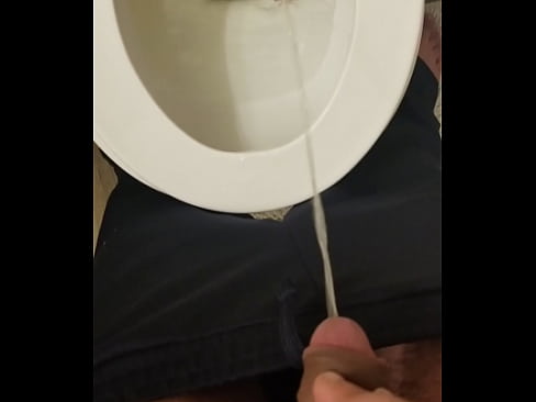 23 year old pees while standing up veiny dick