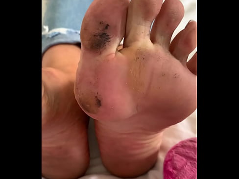 Wank your cock to my sweaty soles