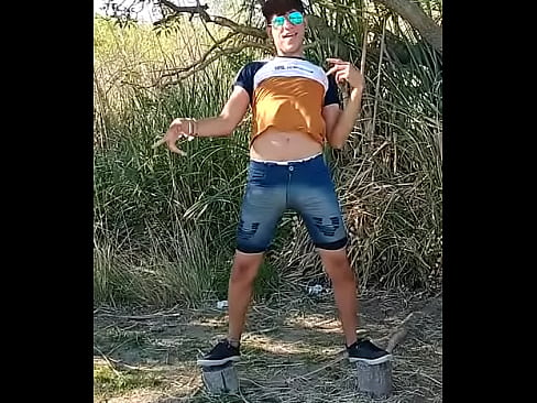 Bailando en la reserva