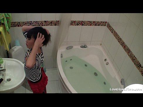 Bathtub masturbation of the taking Asian girl