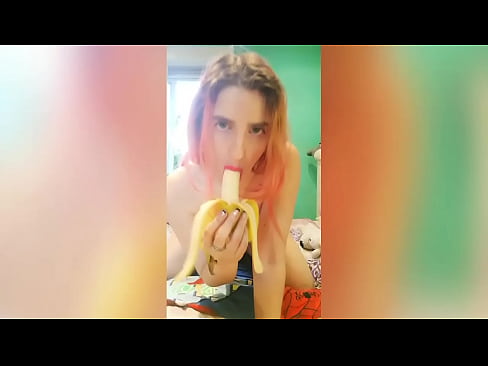 Gemma Gomory se como un plátano