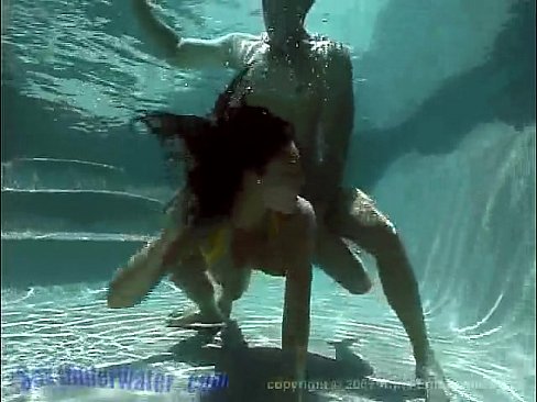 Sex Underwater - Luccia Reyes