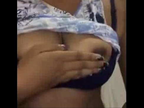 Sri lankan girl hot dance showing boobs n nipslip-(teluguhotvideos.in)