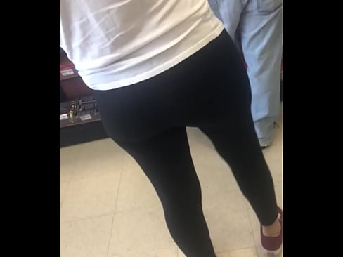 Candid booty - 02 Latina Part 1