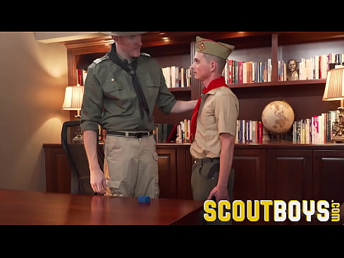 Scout teenager ass fucked by hunky daddy