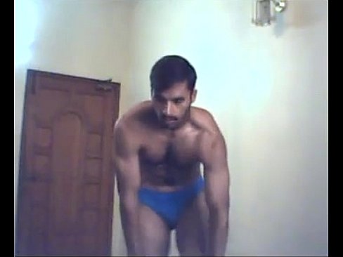 indian builder shows full nude body