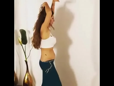 Thebellydancer amazing skill