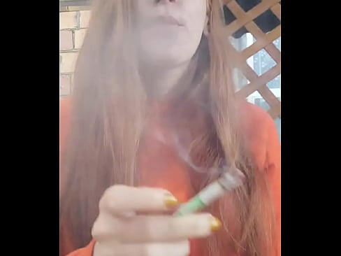 redhead smoke