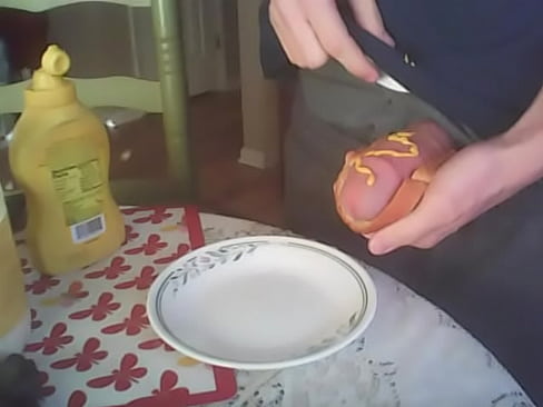 How to make a hotdog~