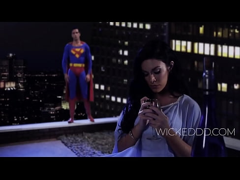 Superman And His Girlfriend Loius (Parody)