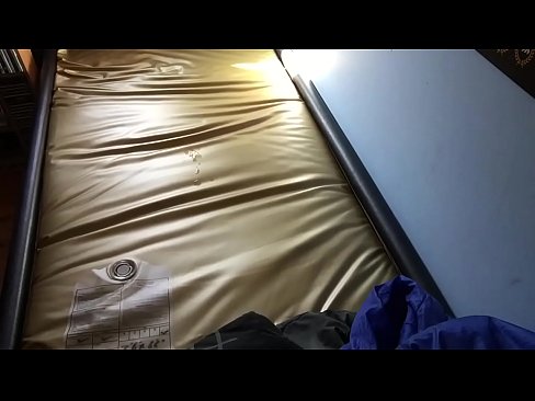 me waterbed masturbate in underwear