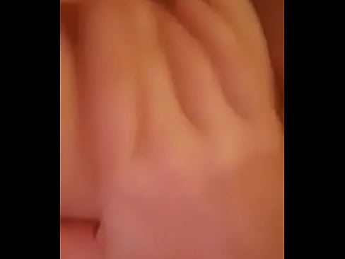 Finger fucking fat wet cunt