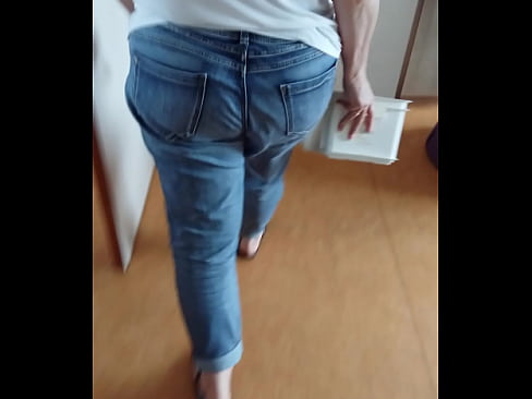 hot ass in jeans