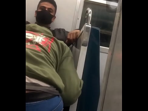 Boladão no trem quarentena