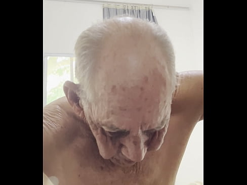 Old man cum in twink mouth