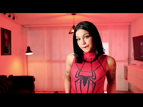 Spiderwoman shows her big ass and perfect pussy to receive sucking and shoot cum fuck- Silvialiag -