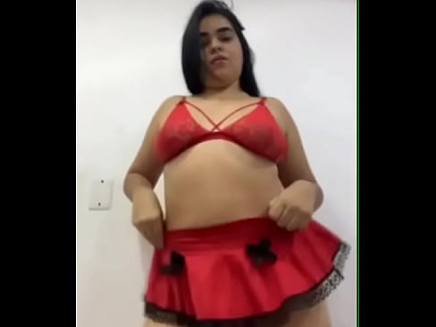 Tanga roja en rico culo