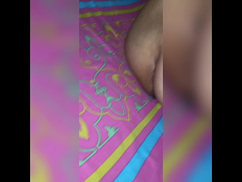 Bhabhi changing bra with big boobs