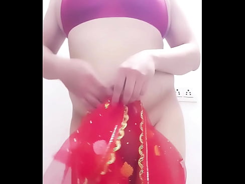 Indian shemale sexy party girl nude dance