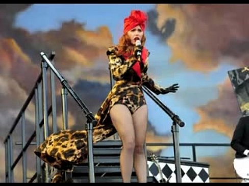 Paloma Faith - SEXY slideshow