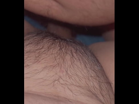 Leaked at home, big, plump pussy, very tight, very horny, putting a finger in the pussy is still tight. If you put your cock in it, how tight will it be?