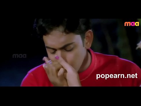 Cute teen enjoying at night at park from telugu movie ee vayasulo