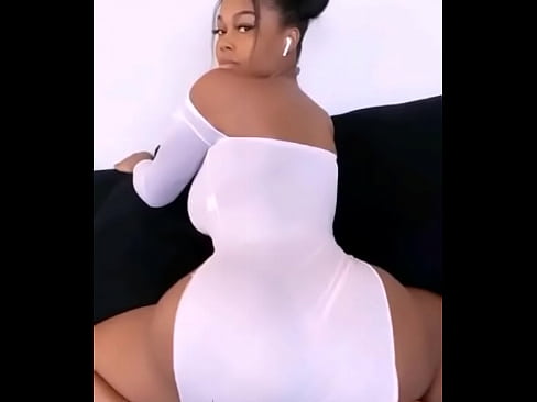 BBW twerking