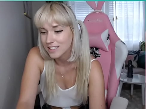 Blonde egirl dildo fuck