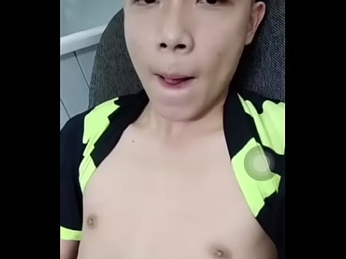 Gay livestream thủ dâm 1