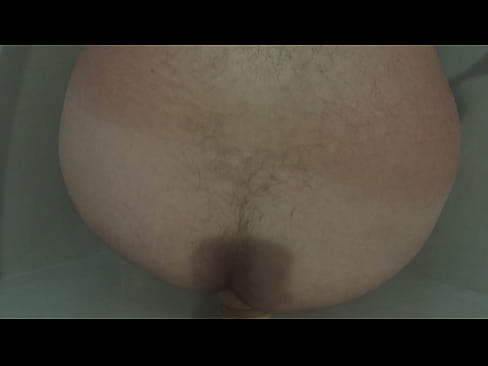 hairy bear/chub takes 9" dildo like a real slut!