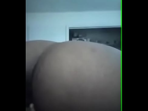 ebony showing asshole