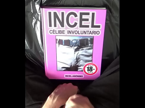 Incel14 se hace una paja y echa una buena corrida en su libro publicado.