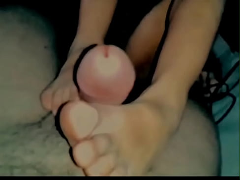 Slow cock massage by sweet girl feet soles