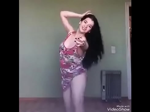 Horny virgin girl dancing just check her ass moves