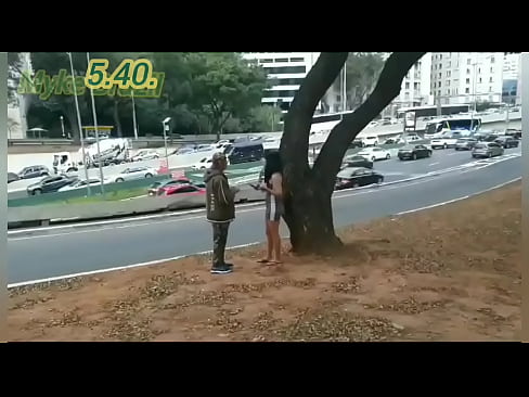 Estava paceando em um praça no centro de SP conheci uma mulher carioca ela estava esperando uma amiga eu covidei ela para ir na minha casa ela topou ir e rolou uma bricadeira de sexo v no Red