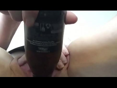 VID-my step mum has a orgasm with a bottle