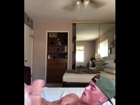 Young twink cumming