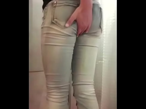 Sucks and Licking my Gold HighHeels and next Wetting my Jeans