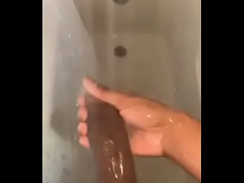 Quick vid of me in the shower
