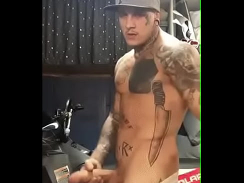 Gostoso tatuado