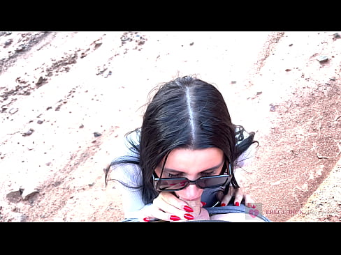 Deepthroat of an 18 year old teen outdoors in a canyon!