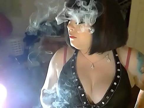 UK BBW Domme Smokes A Cigarette In Red Stiletto Shoes