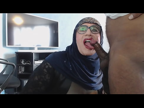 cumshot on muslima in hijab