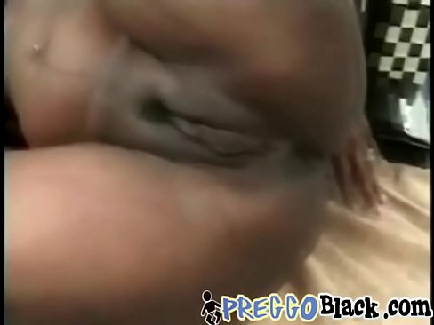 A slutty pregnant ebony chick takes a hard white dick in he hungry vaghorny-hi-1