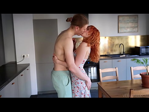 Real HOMEMADE AMATEUR COUPLE fucks hot in the kitchen in the morning with pussy CREAMPIE - VERLONIS