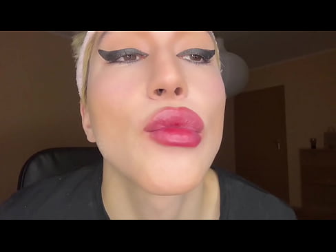 Teen crossdresser slut makeup